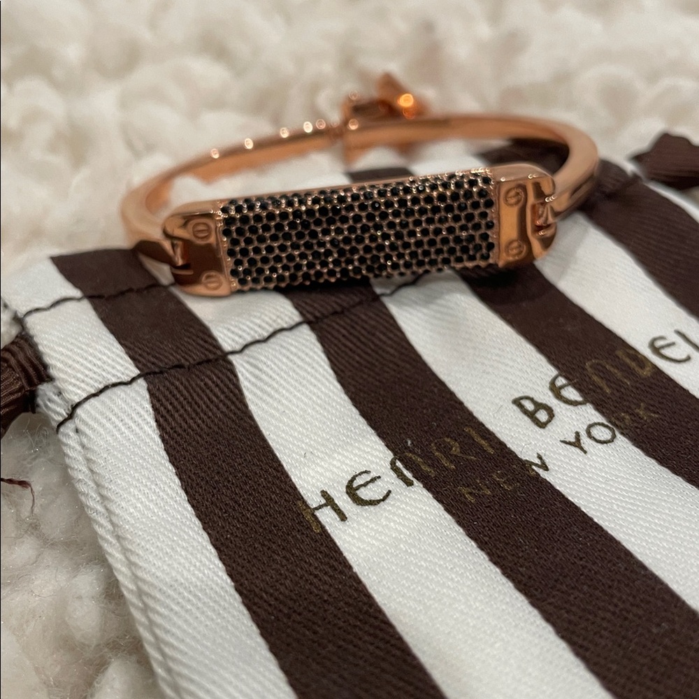 HENRI BENDEL Rose Gold Bar Luxe Black Pave Toggle Bracelet w HB Dust Bag | EUC